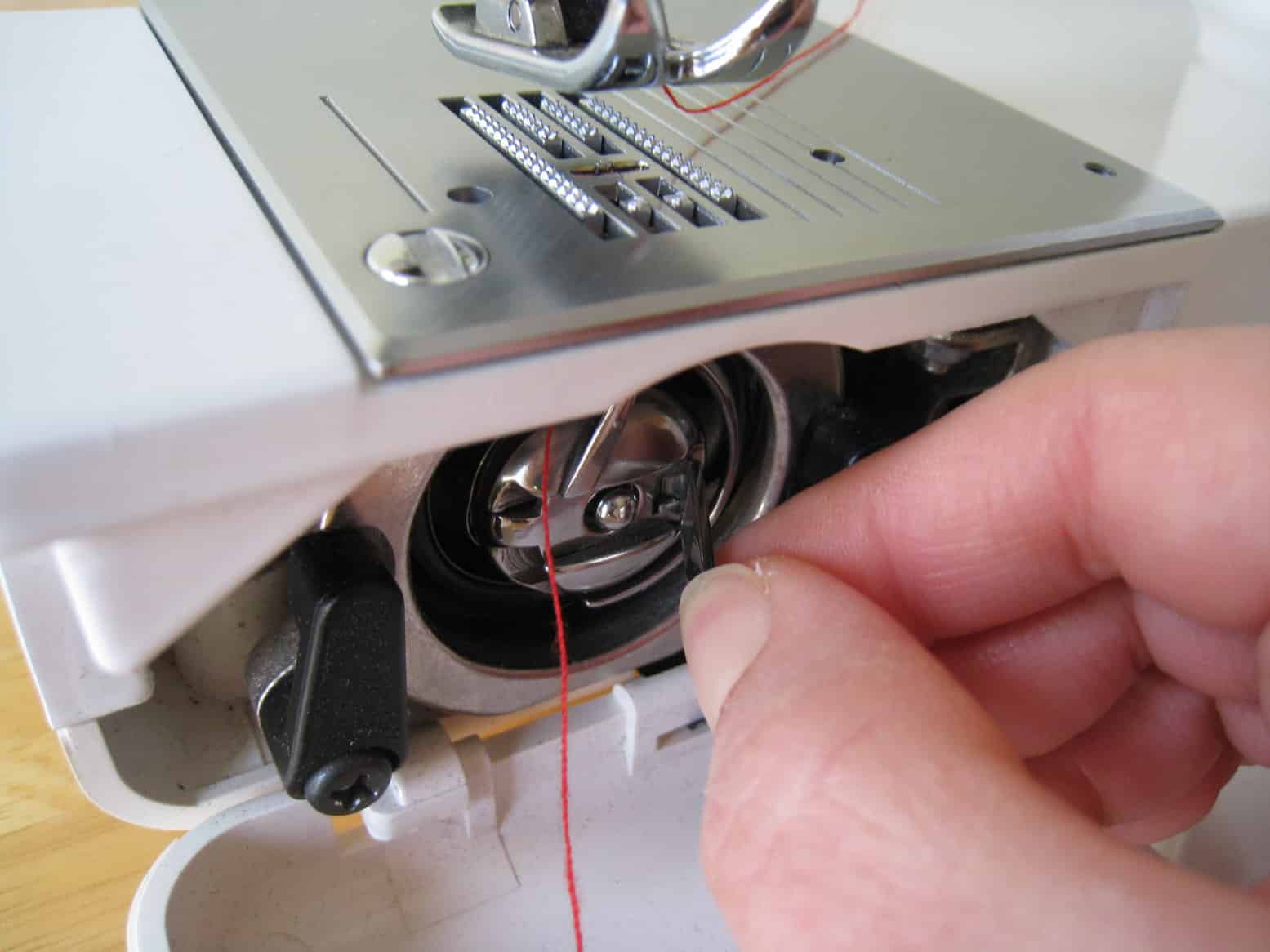 How To Use Old Singer Sewing Machine - Sewingwire